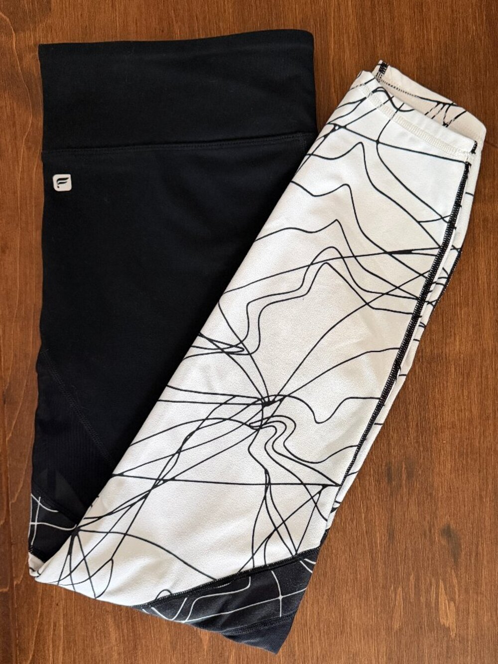 Fabletics Black & White Mesh Mid-Rise Mesh Powerhold Leggings Sz Large Yoga Gym